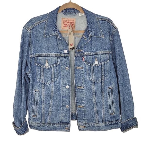 NEW Levi’s Ex-Boyfriend Trucker Medium Wash Denim Jacket Women's Size Med NWT - Picture 1 of 9